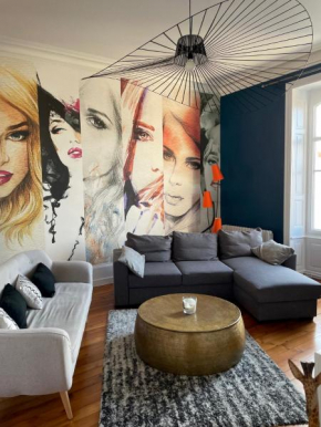 appartement entièrement rénové de 100 M2 à 2 pas de la plage